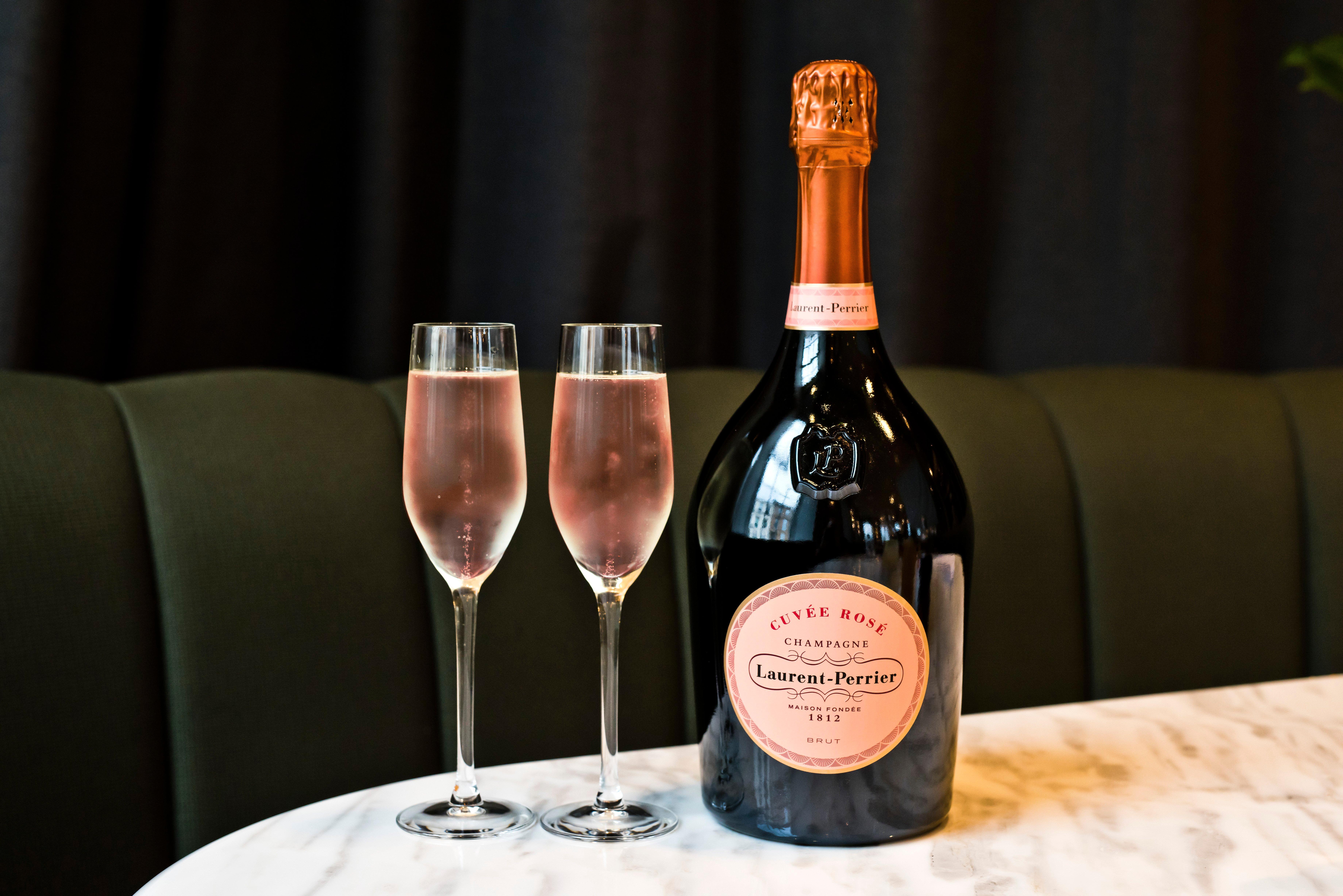 Kimpton Blythswood Square Hotel & Spa By Ihg Глазго Екстер'єр фото Champagne Perrier-Jouët Rosé Belle Epoque