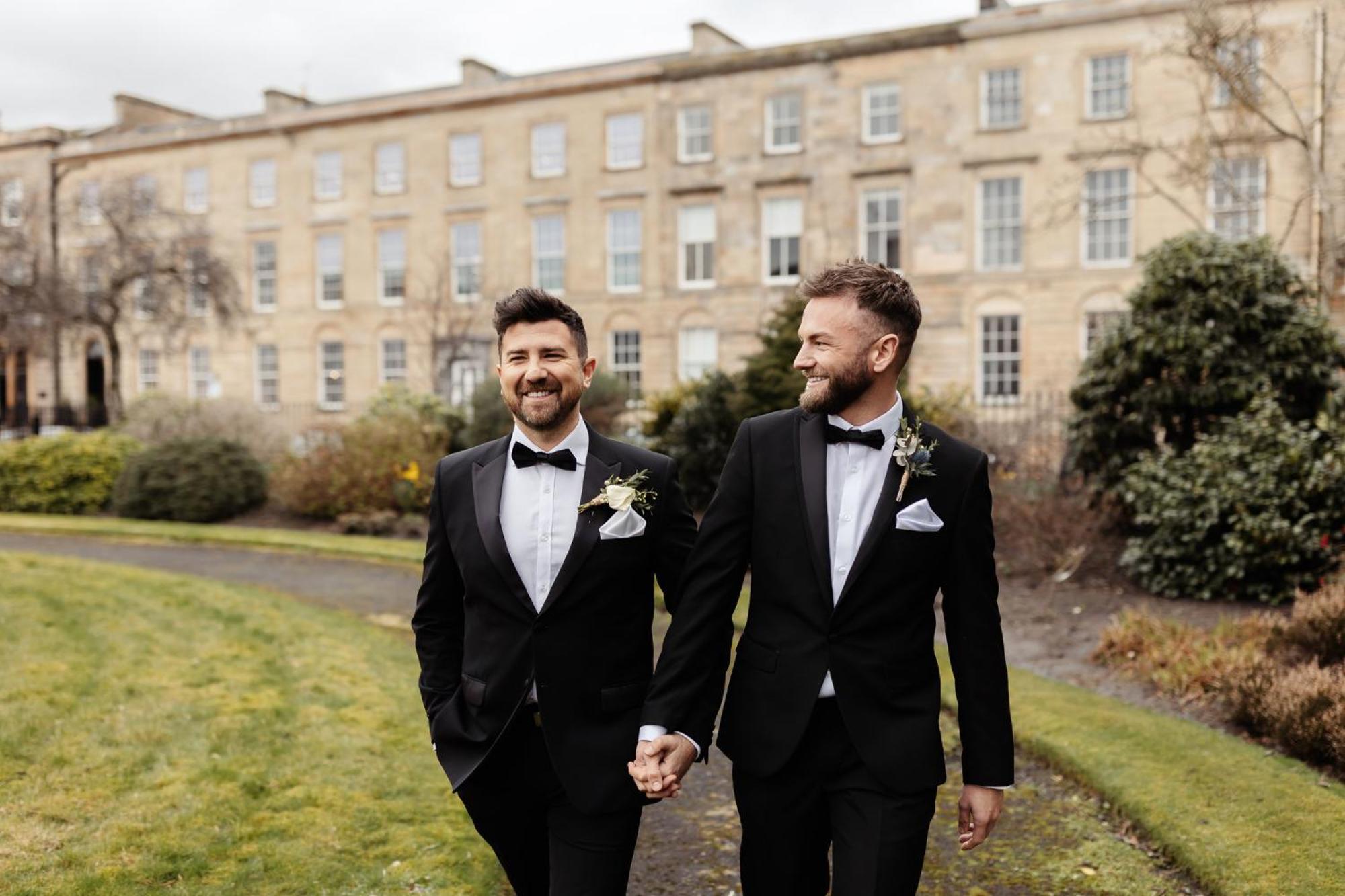Kimpton Blythswood Square Hotel & Spa By Ihg Глазго Екстер'єр фото Same-sex couple in Bath, England, 2019